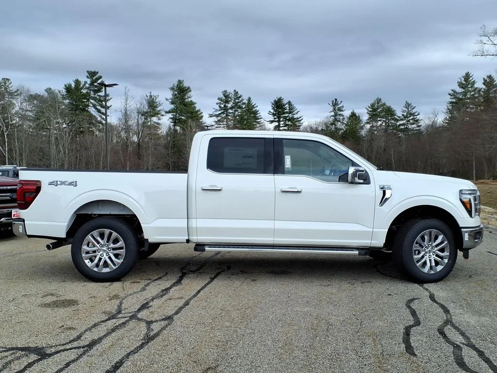 New 2026 Star White Metallic Tri-Coat Ford Lariat image 3
