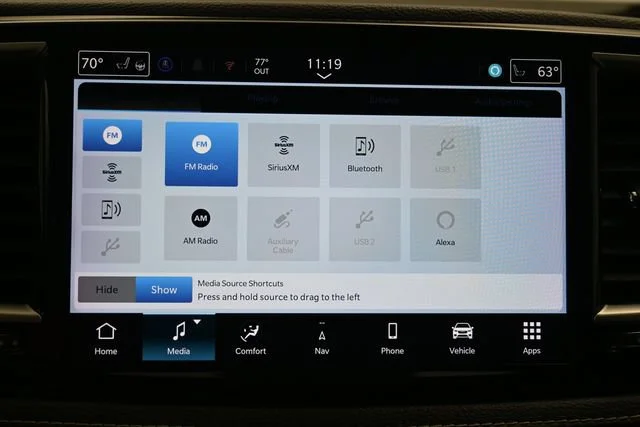 Used 2024 Bright White Clea Chrysler Hybrid Select image 17