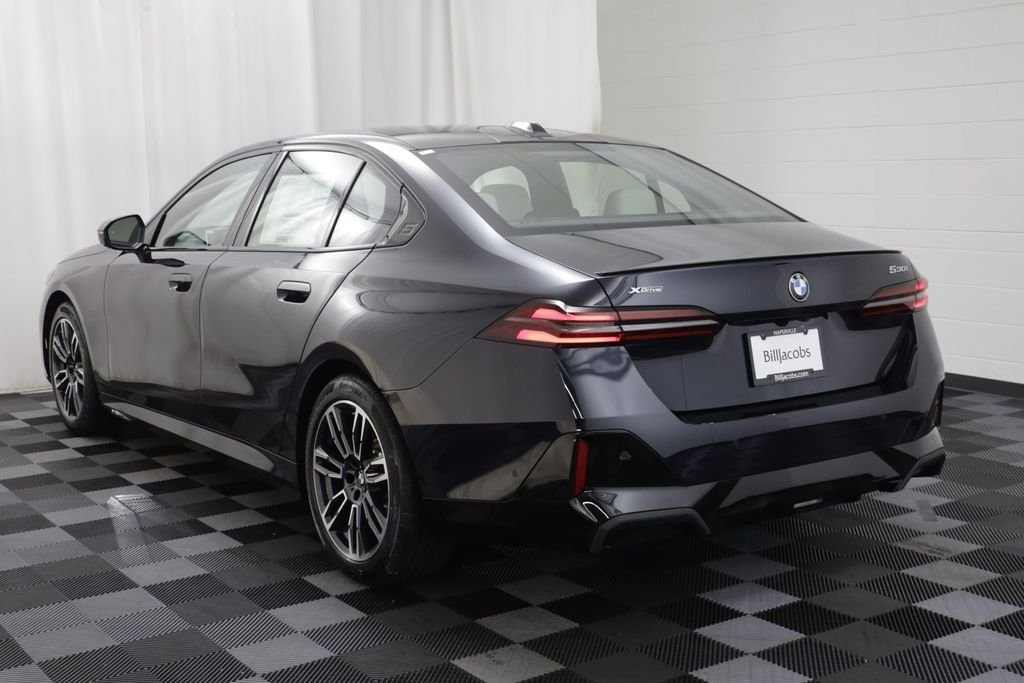 New 2027 Carbon Black Metallic BMW 530i xDrive image 16