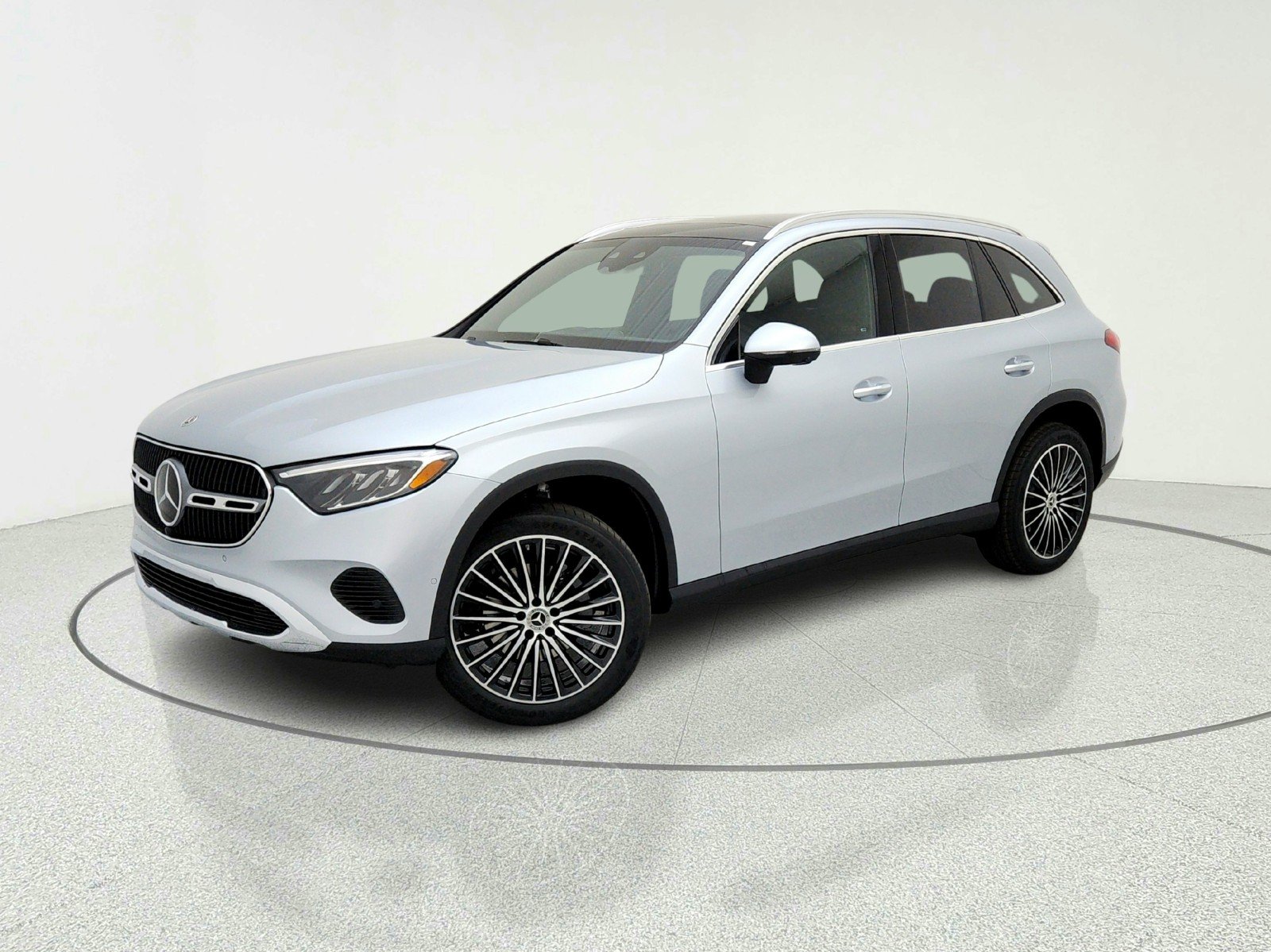 2026 Mercedes-Benz GLC GLC 300 4MATIC's photo
