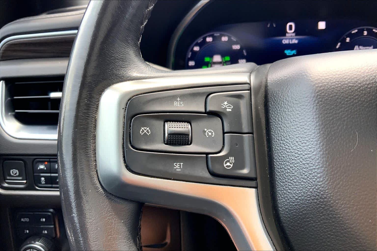 Used 2022 Black Chevrolet Z71 image 24