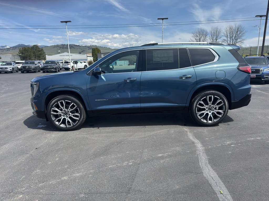2026 GMC Acadia Denali Ultimate AWD's photo