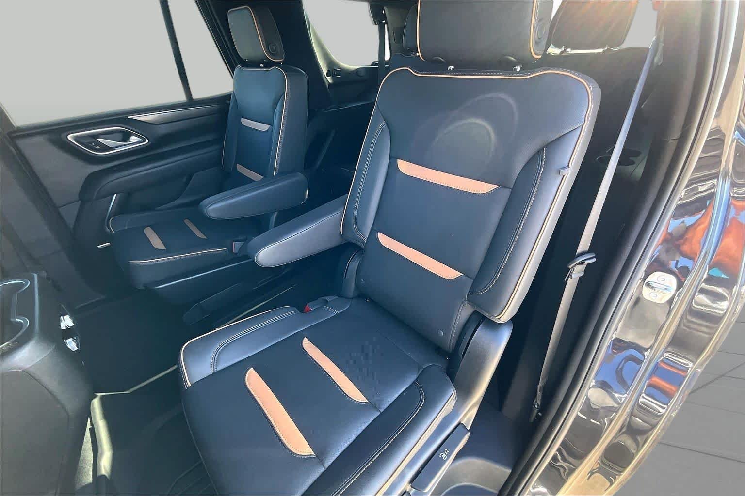 Used 2023 TITANIUM RUSH METALLIC GMC AT4 image 20