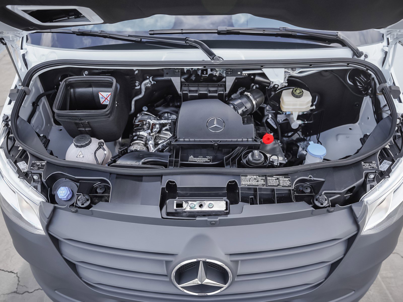 2025 Mercedes-Benz Sprinter Cargo Van Base - Photo 30