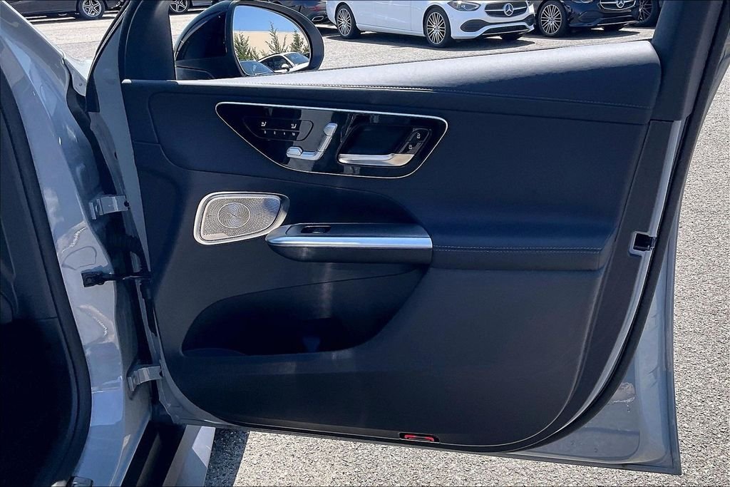 Used 2026 Gray Mercedes-Benz GLC 300 image 16