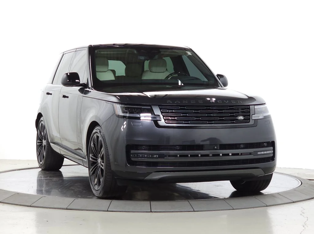 Certified Used 2024 Gray Land Rover SE image 10