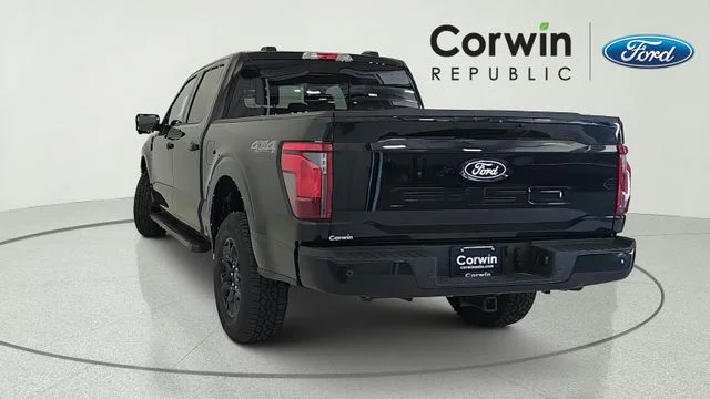 New 2026 Agate Black Metallic Ford XLT image 4