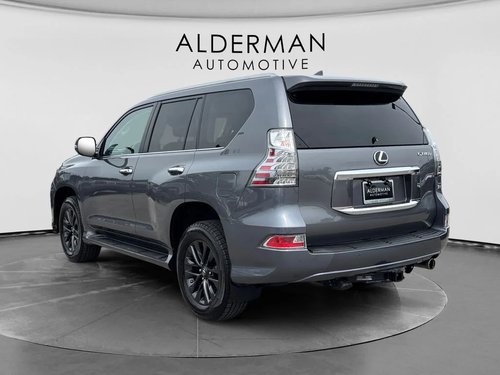 Used 2021 Gray Lexus 460 image 3