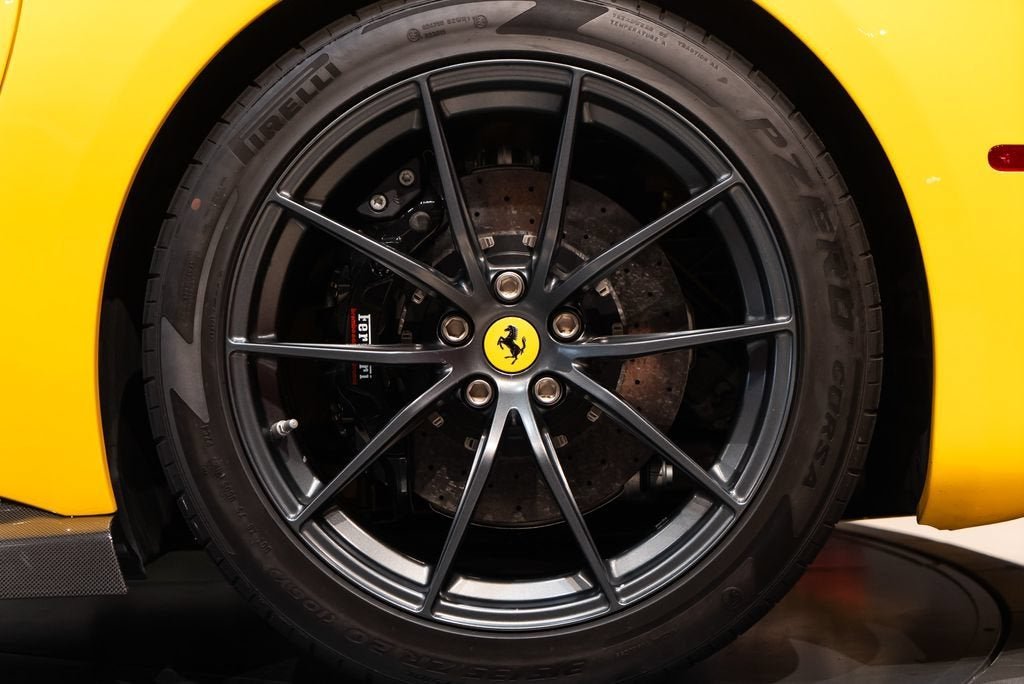 Certified Used 2016 Giallo Triplo Strato Ferrari Base image 13