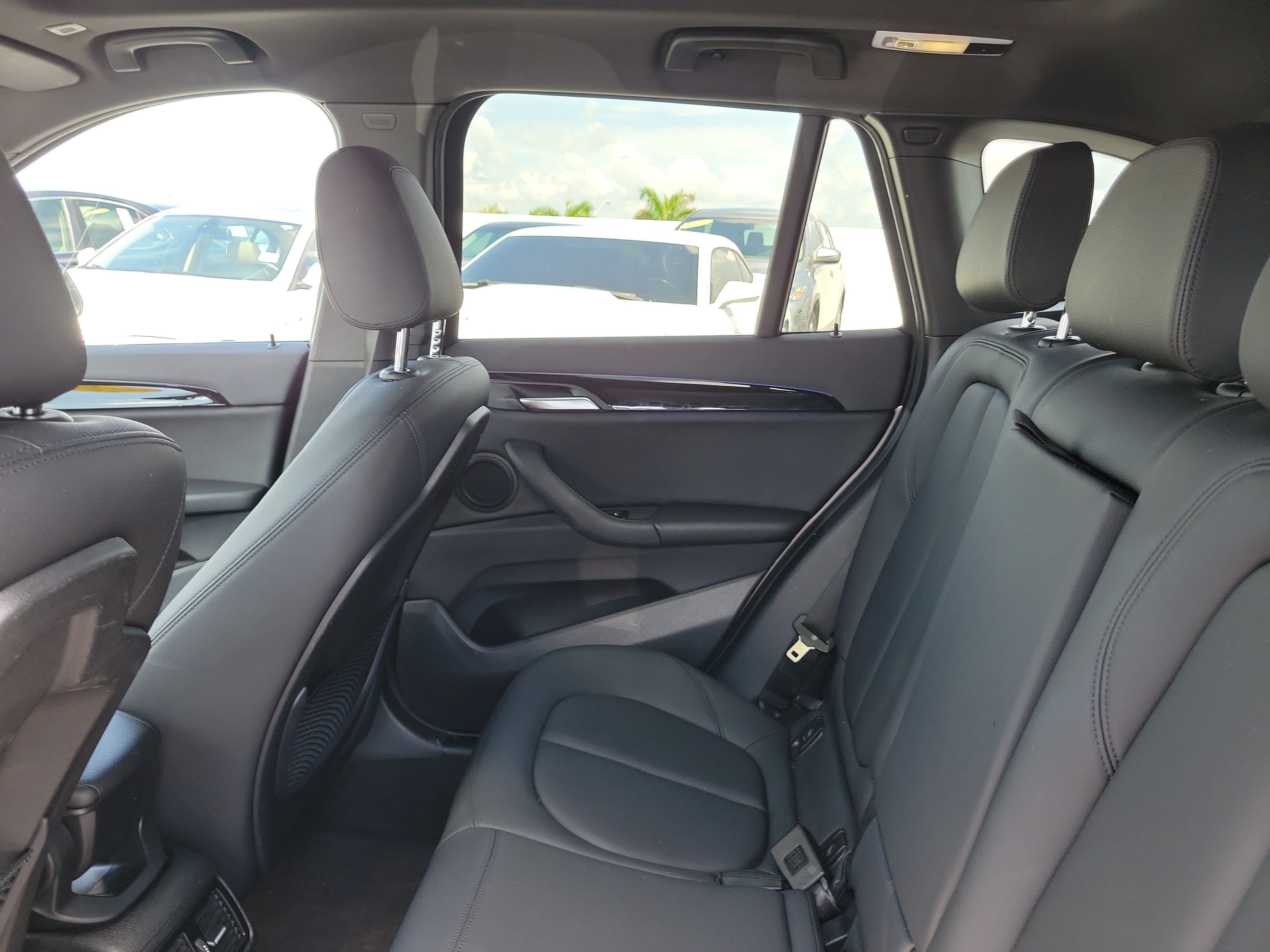 Used 2022 Cashmere Silver Metallic BMW sDrive28i image 14