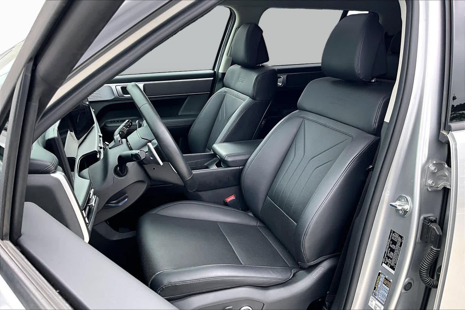 Used 2024 Shimmering Silver Hyundai XRT image 8