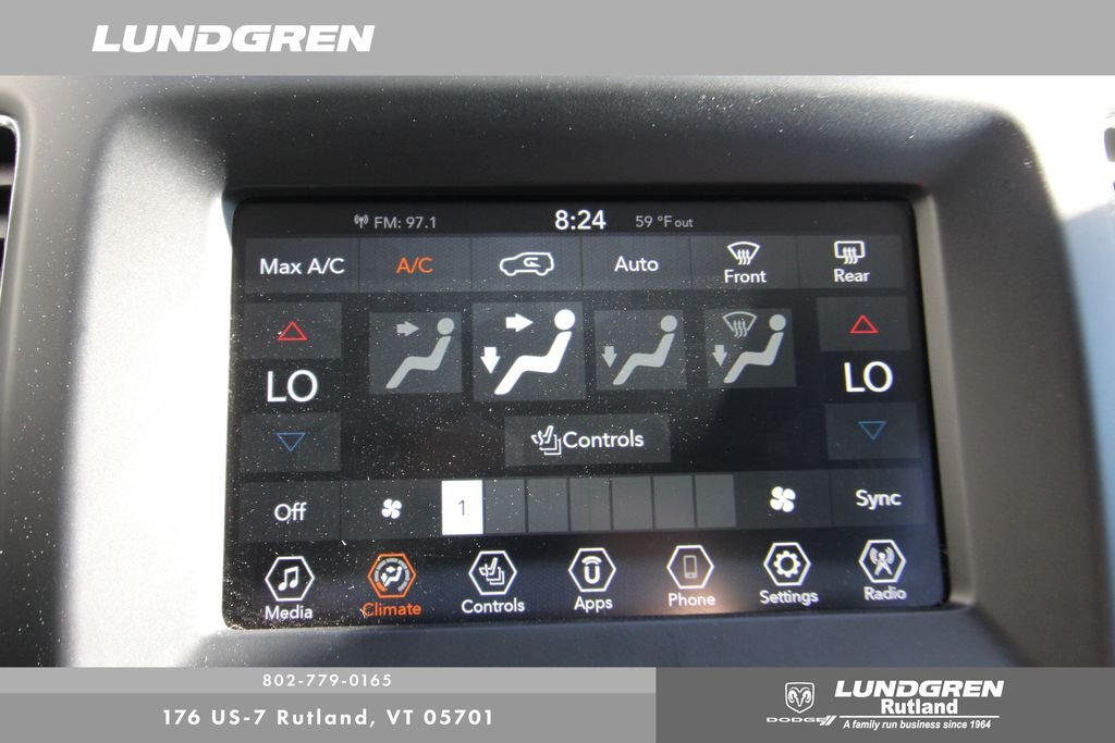 Used 2020 Green Jeep Latitude image 25
