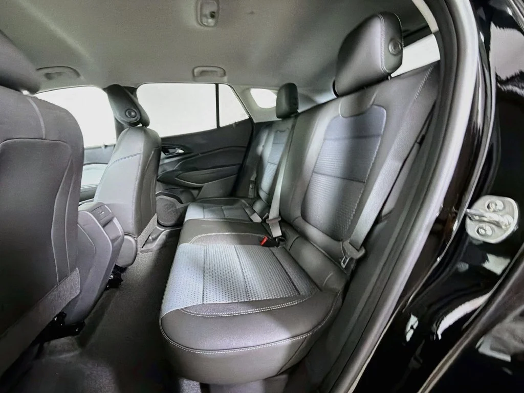 New 2026 Mosaic Black Metallic Chevrolet LT image 18