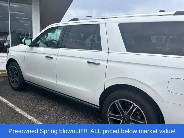 Used 2021 White Ford Limited image 4