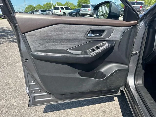 Used 2023 Gray Nissan SV image 25