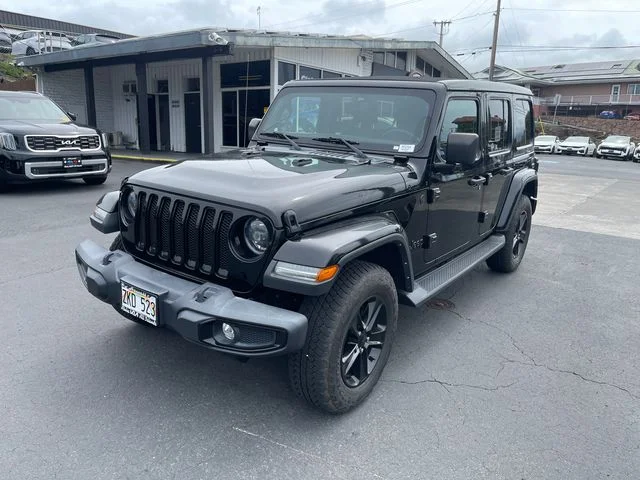 Used 2023 Black Jeep Altitude image 2
