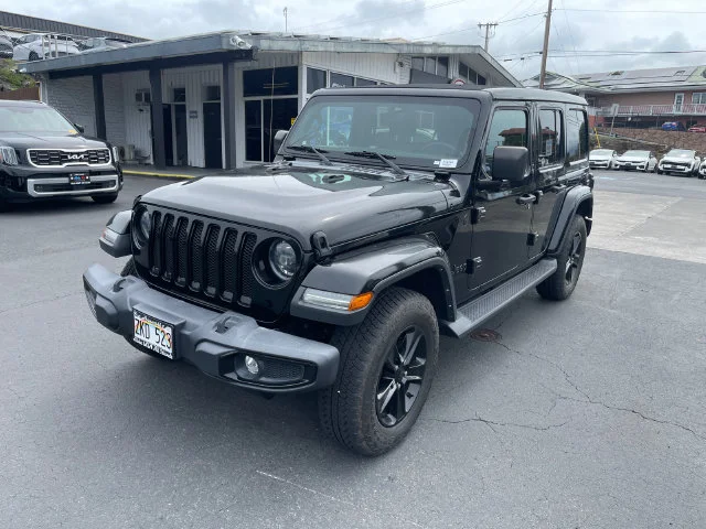 Used 2023 Black Jeep Altitude image 2