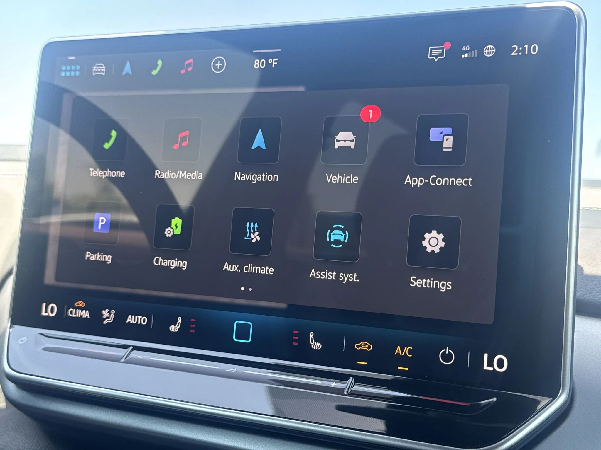 New 2026 Pure Gray Volkswagen Pro image 25