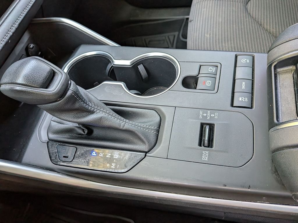Used 2022 Gray Toyota L image 23