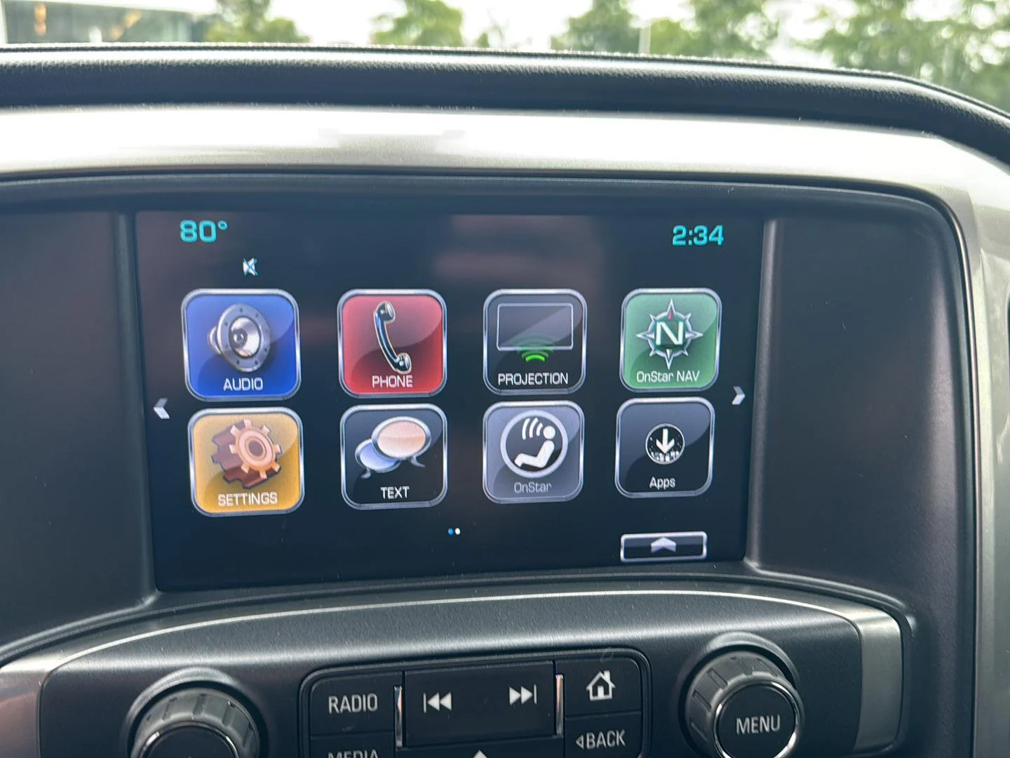 Used 2018 Iridescent Pearl Tricoat Chevrolet LTZ image 8