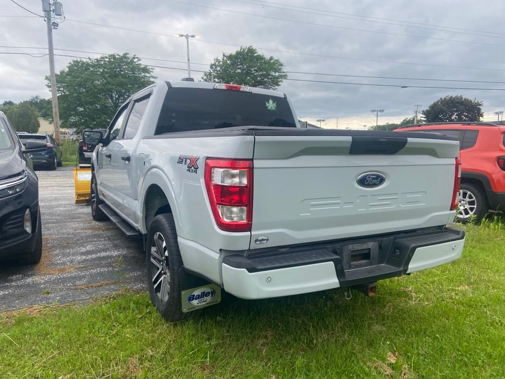 Used 2022 White Metallic Ford XL image 4
