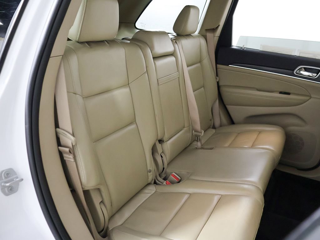 Used 2019 White Jeep Limited image 34