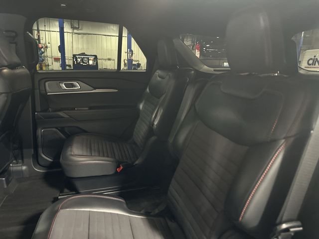 Certified Used 2025 Black Ford ST-Line image 30