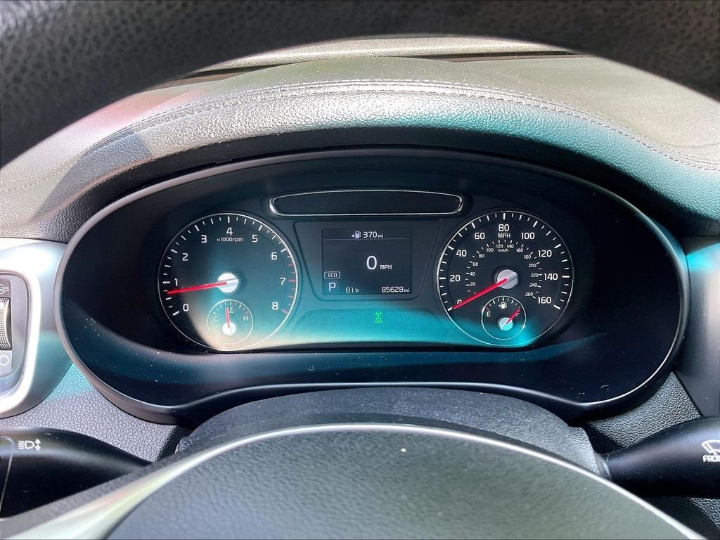 Used 2020 Silver Kia LX image 15
