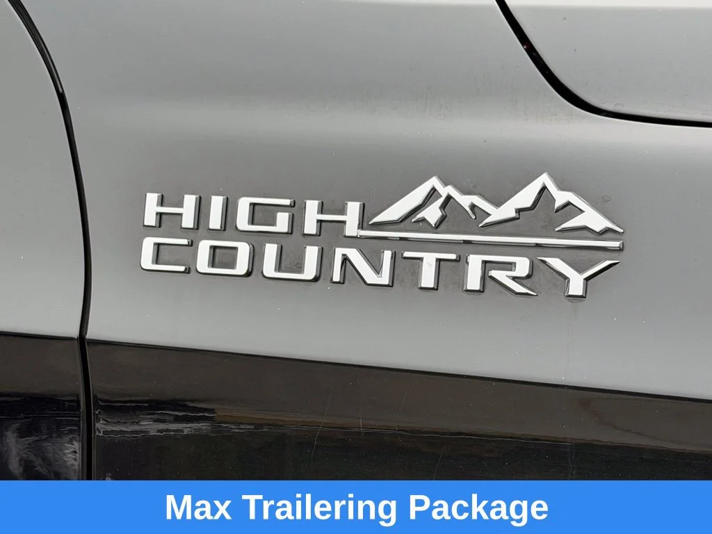 Used 2021 BLACK Chevrolet High Country image 13