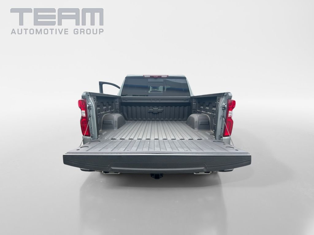 New 2026 Sterling Gray Metallic Chevrolet High Country image 13