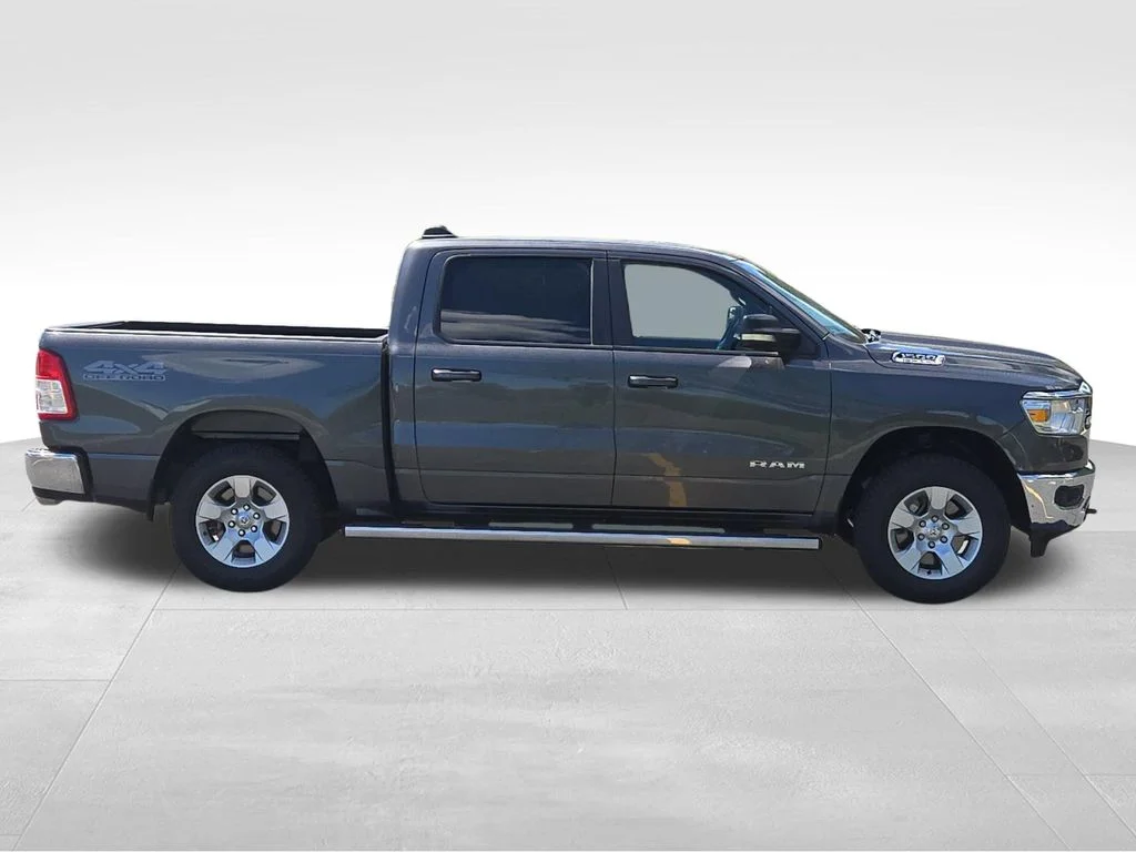 Used 2022 Granite Crystal Clearcoat Metallic Ram Big Horn/Lone Star image 10
