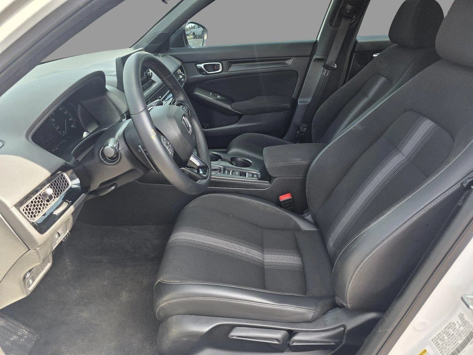 Used 2022 Platinum White Pearl Honda Sport image 22