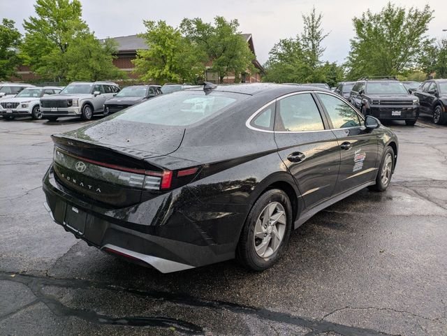 Certified Used 2026 Black Hyundai SE image 7