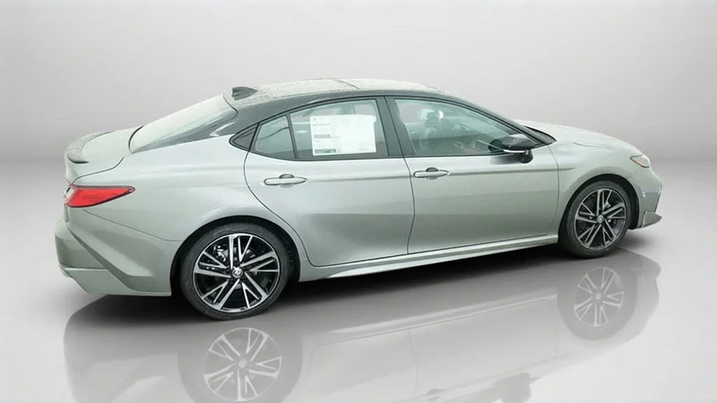 New 2026 Heavy Metal with Midnight Black Metallic roof Toyota XSE image 8