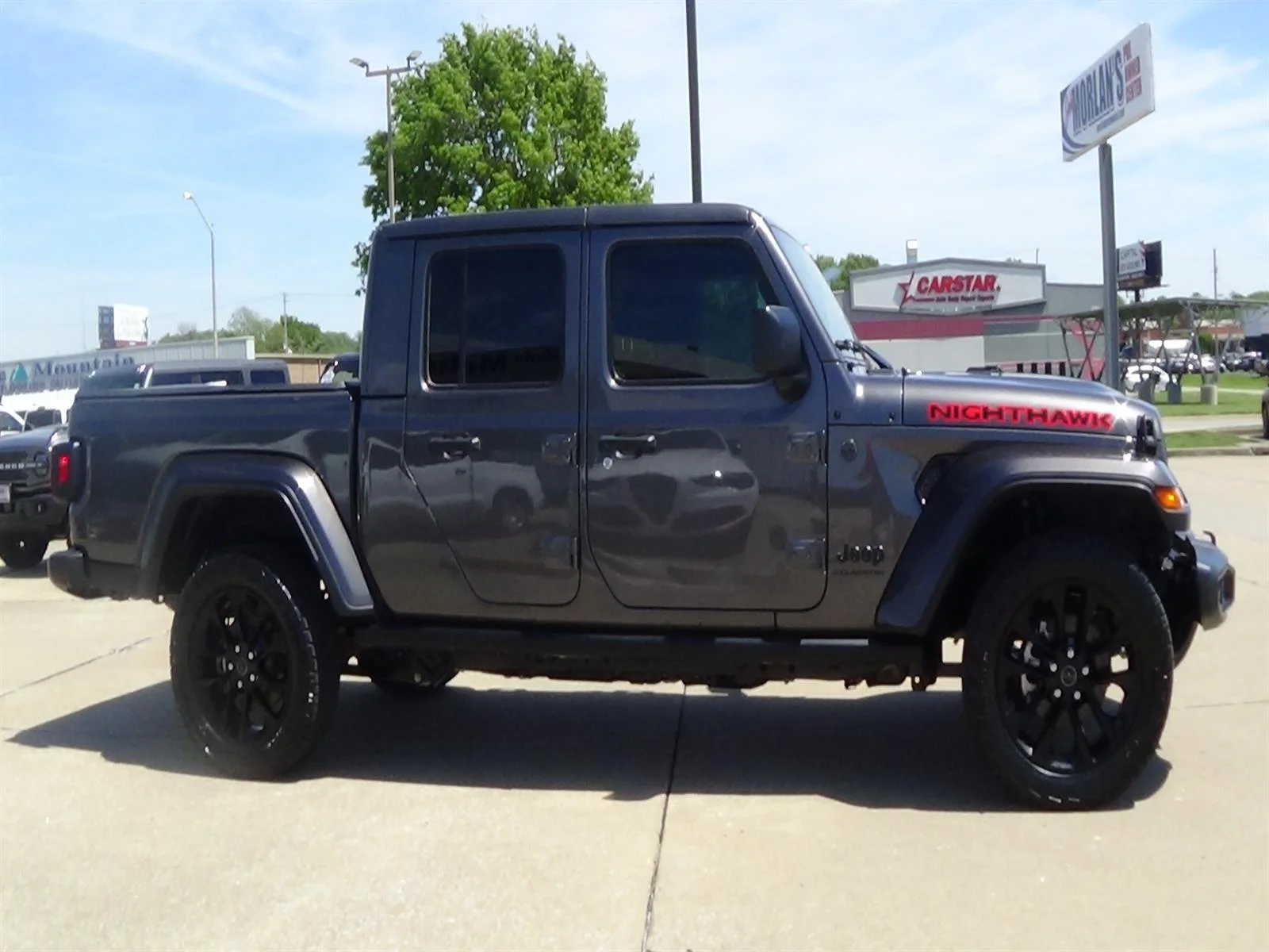 Used 2024 Granite Crystal Metallic Clear Coat (pau) Jeep NightHawk image 5