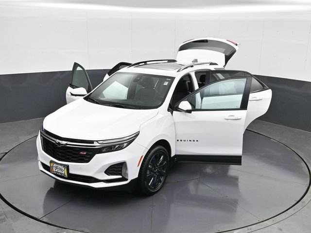 Used 2023 White Chevrolet RS image 30