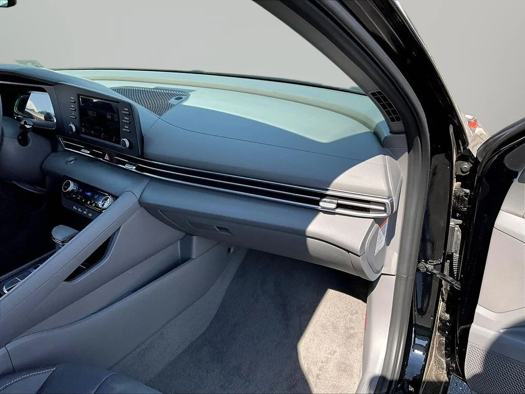 New 2026 Black Hyundai Blue image 29