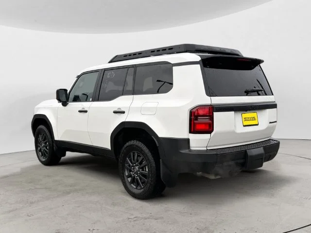 Used 2025 White Toyota 1958 image 7