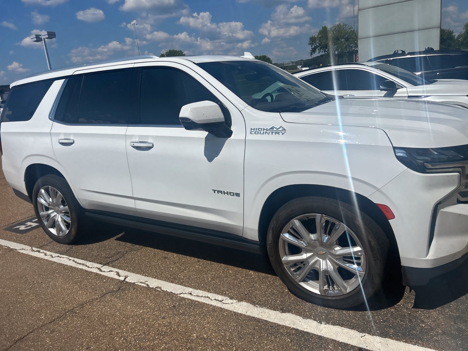 Used 2021 White Chevrolet High Country image 11
