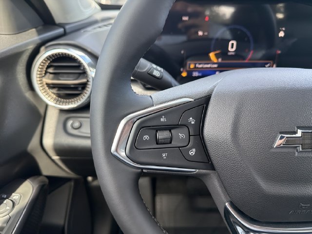 New 2026 Mosaic Black Metallic Chevrolet ACTIV image 28