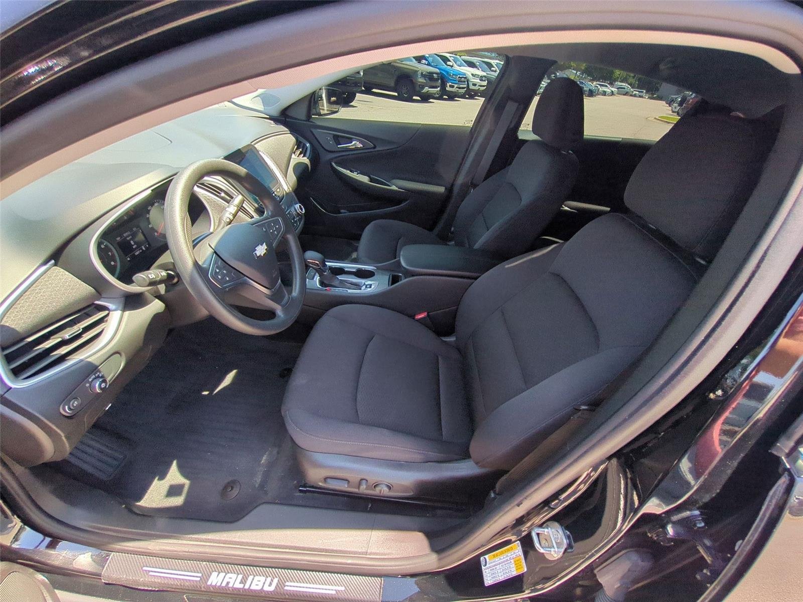 Used 2022 Mosaic Black Metallic Chevrolet LT image 18