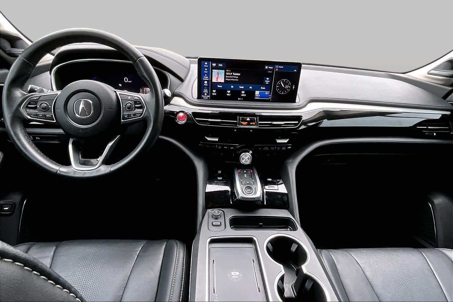 Used 2025 Majestic Black Pearl Acura w/Technology Package image 29