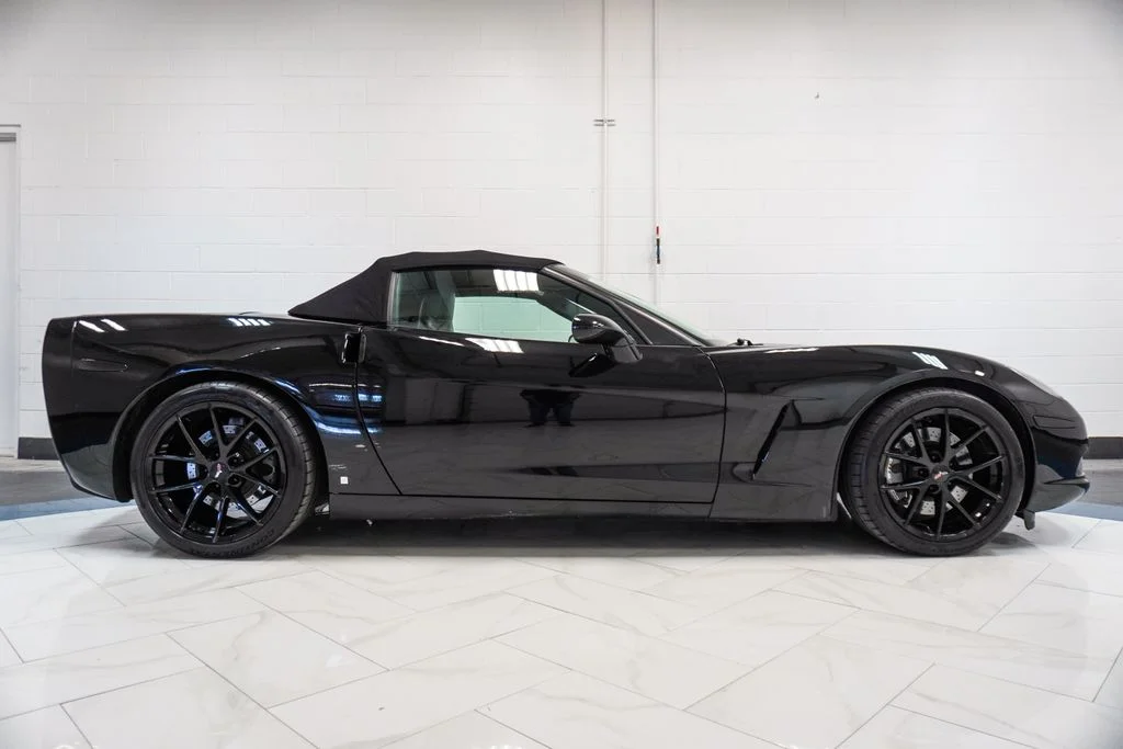 Used 2008 Black Chevrolet Base image 28