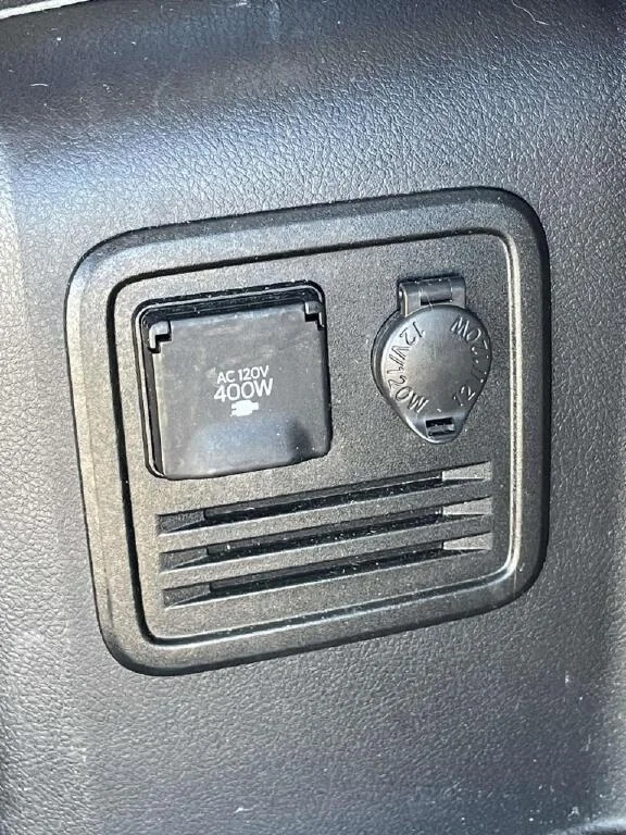 Certified Used 2019 Blizzard Pearl Toyota Limited image 19