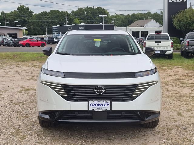New 2027 Everest White Pearl TriCoat Nissan Dark Armor image 8