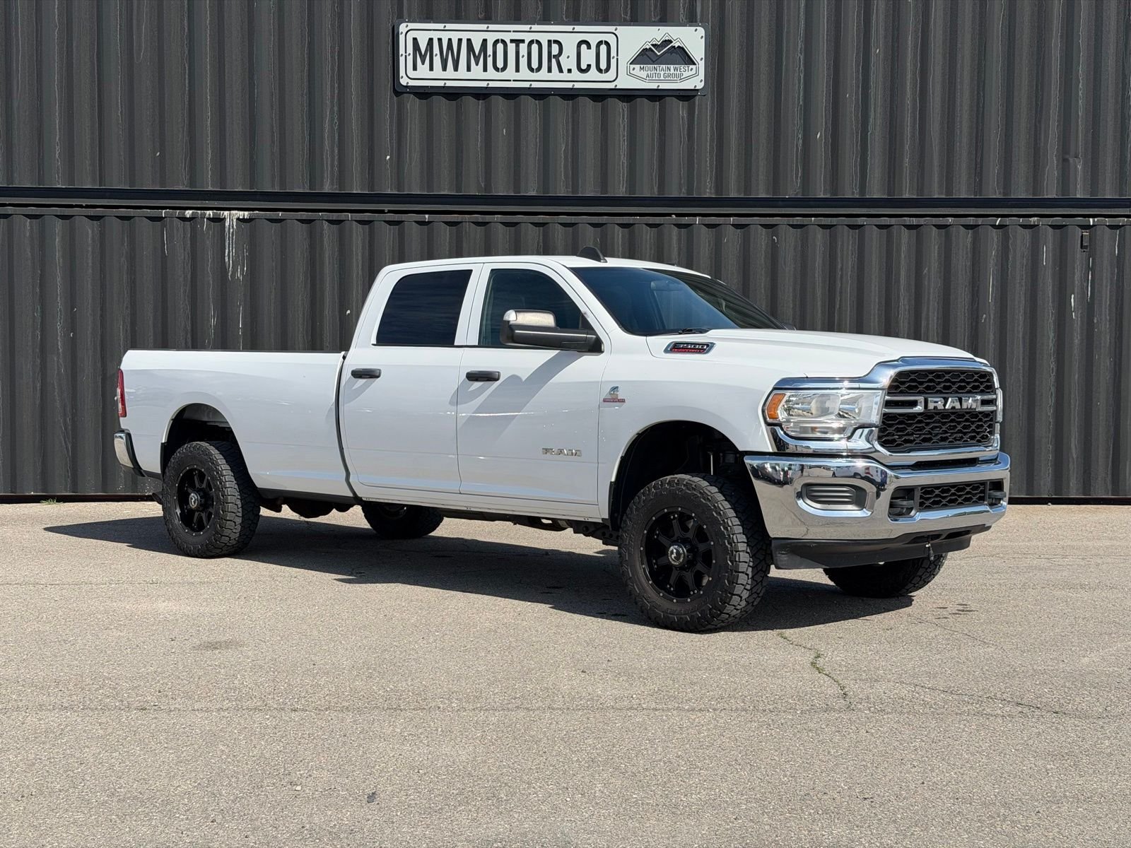 2022 RAM 3500 Tradesman 4X4 Crew Cab LWB's photo