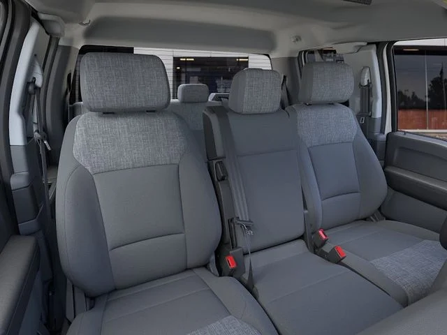 New 2026 Oxford White Ford F-250® XLT image 10