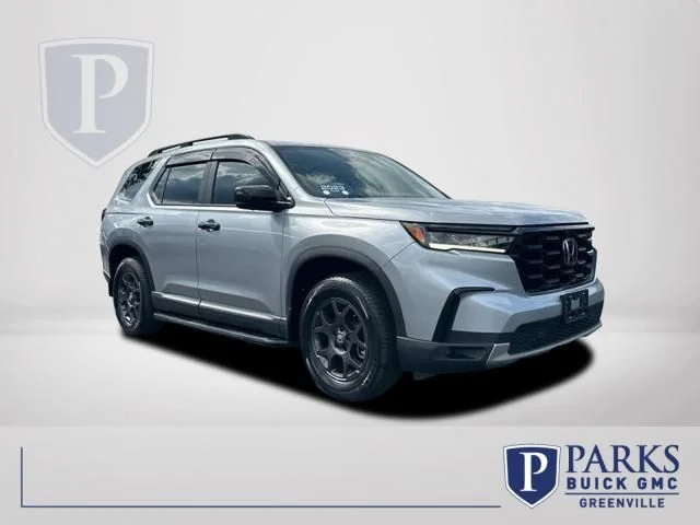2023 Honda Pilot TrailSport AWD's photo