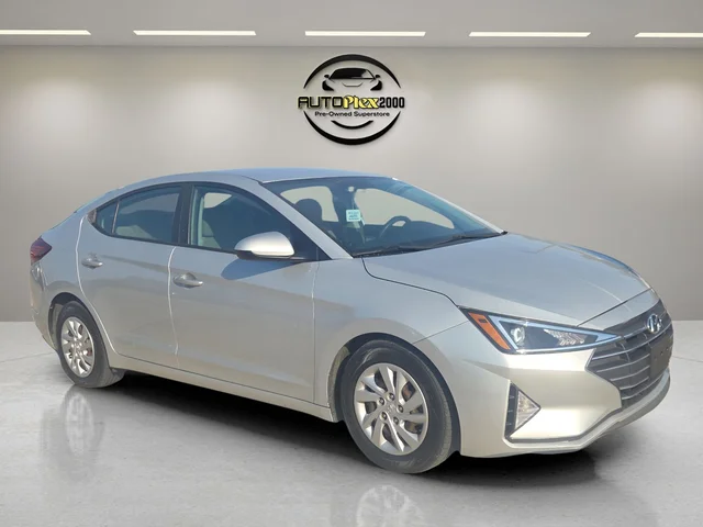 Pre-Owned 2019 Hyundai Elantra SE