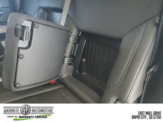 New 2026 Summit White GMC SLT image 35